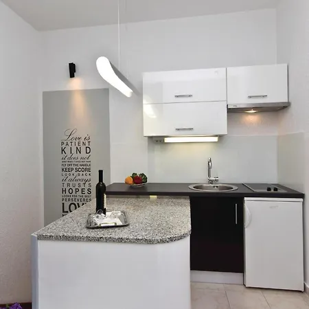 Strane Appartement Pula
